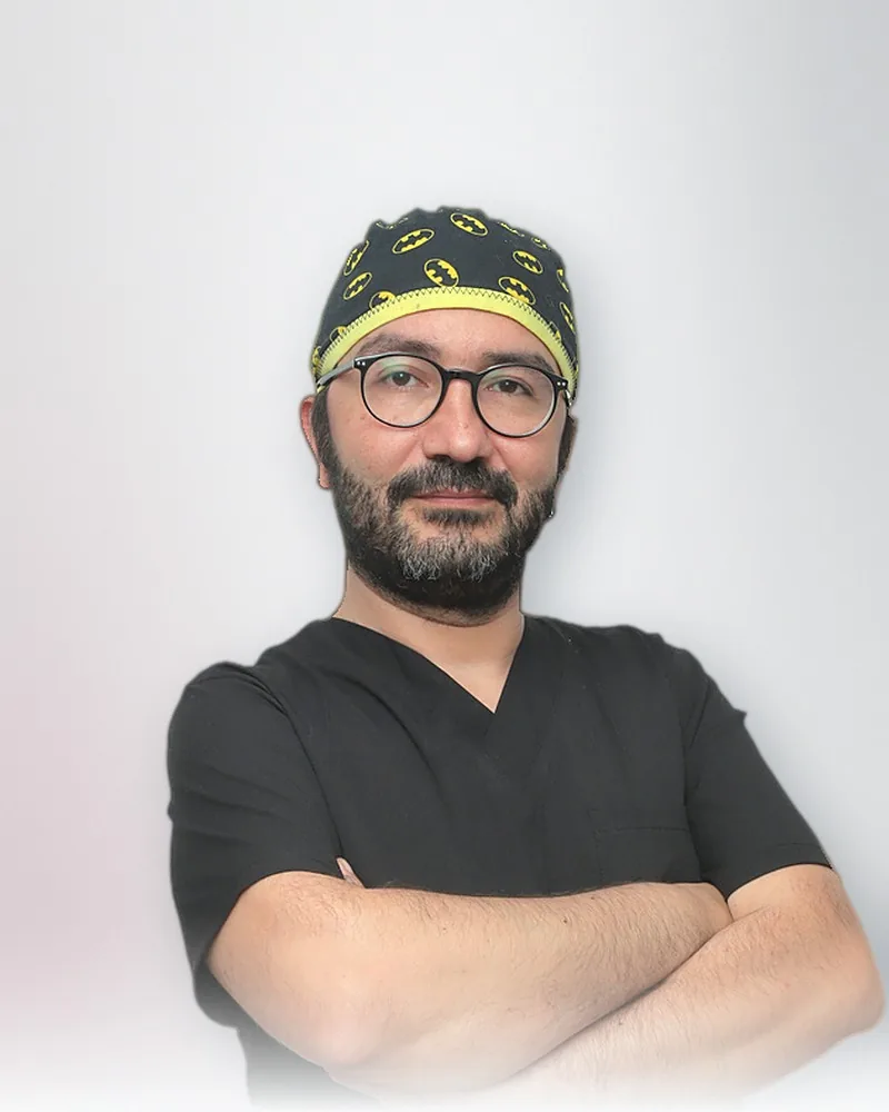 د. كايهان، جرّاح التجميل والترميم في Metropolmed